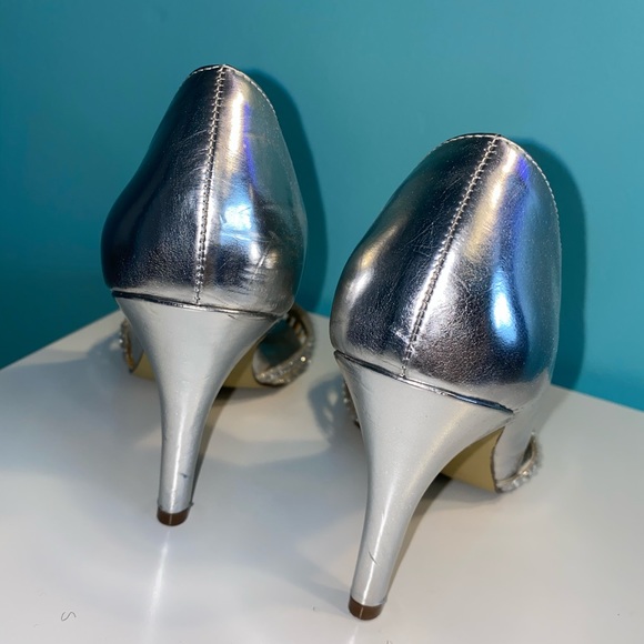 1 TIME USE - Shiny, Silver False Diamond Heels - Picture 3 of 3